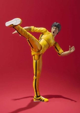Bandai Tamashii Nations S.H. Figuarts Bruce Lee (Yellow Track Suit) Kick
