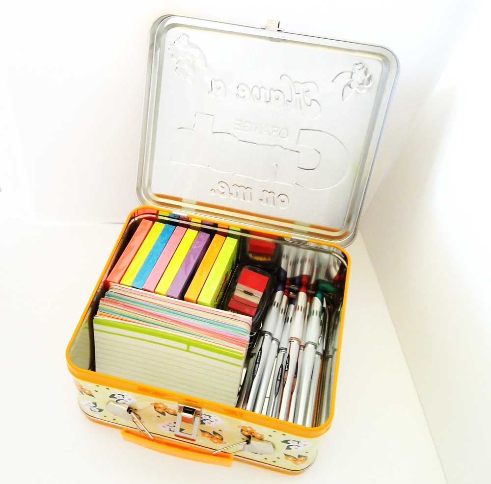 Organize Your Office Supplies in a Lunchbox