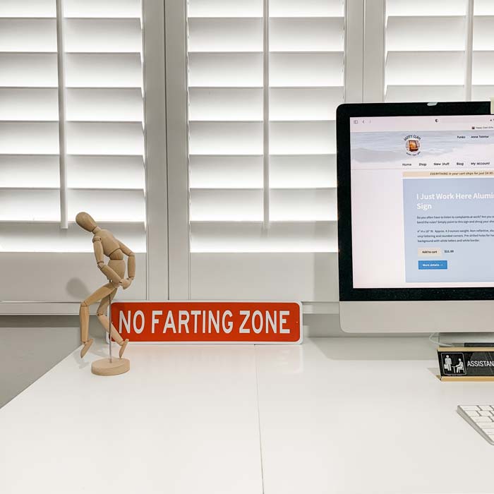 No Farting Zone Sign at Happy Clam Gifts