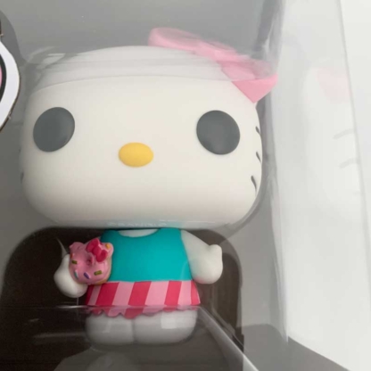 Hello Kitty Sweet Treat Funko Pop closeup - Happy Clam Gifts